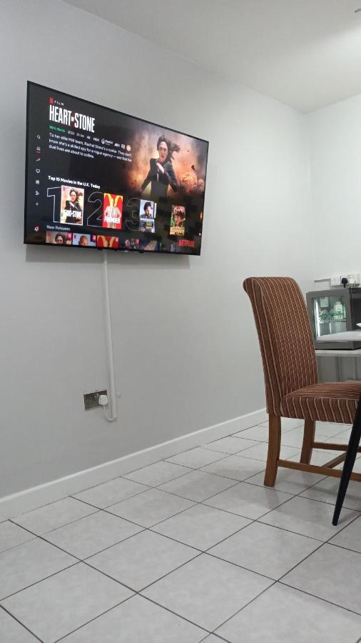 Lister Park Bradford Stylish 1Bed Coach House - Quiet & Tranquil Cottage & Parking Ngoại thất bức ảnh