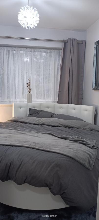 Lister Park Bradford Stylish 1Bed Coach House - Quiet & Tranquil Cottage & Parking Ngoại thất bức ảnh