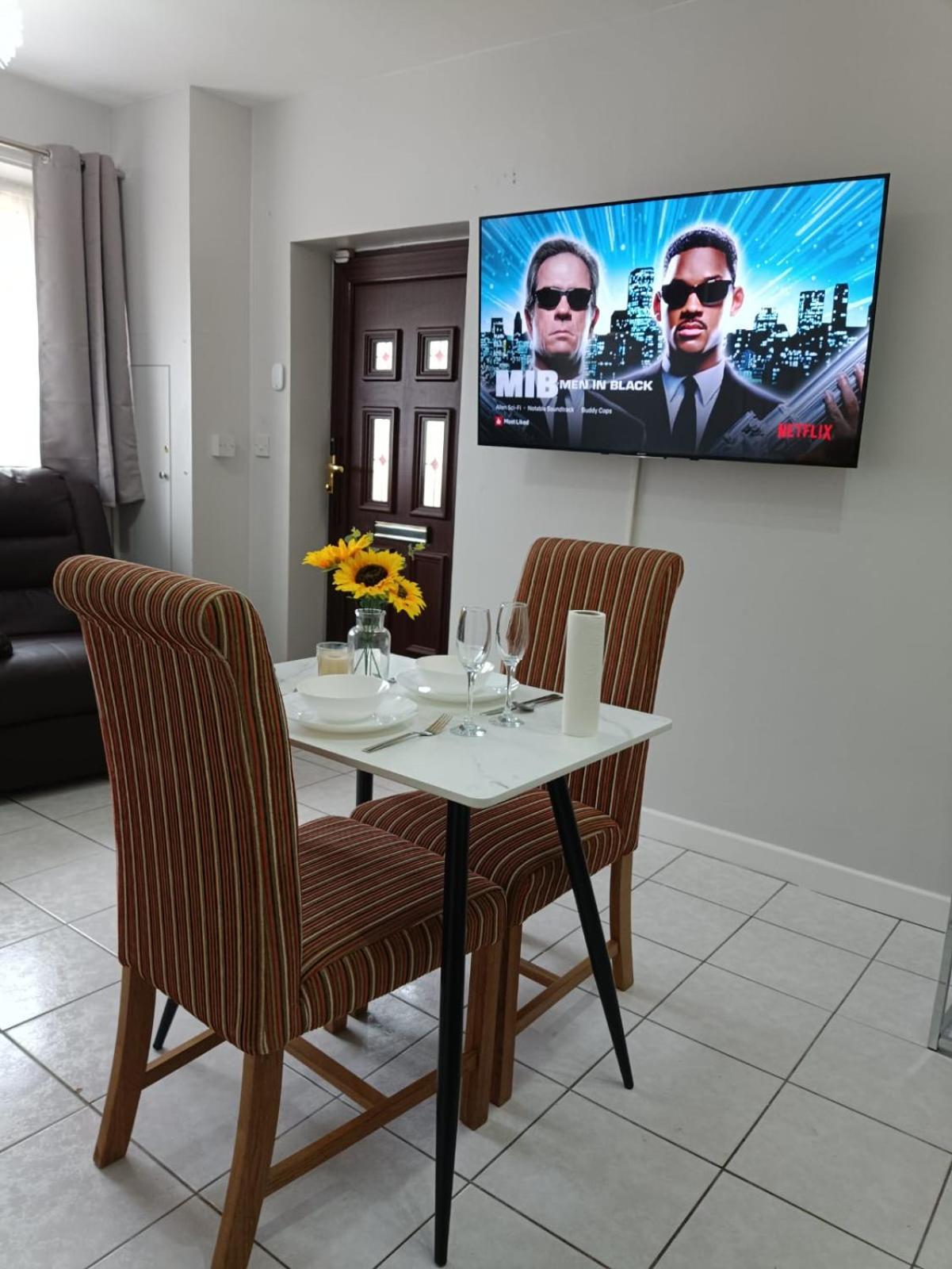 Lister Park Bradford Stylish 1Bed Coach House - Quiet & Tranquil Cottage & Parking Ngoại thất bức ảnh